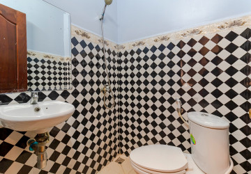 4 Bedroom House For Rent - Sala Kamreuk, Siem Reap thumbnail