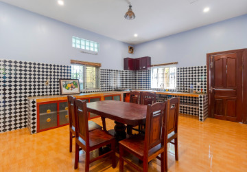 4 Bedroom House For Rent - Sala Kamreuk, Siem Reap thumbnail