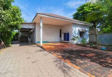 4 Bedroom House For Rent - Sala Kamreuk, Siem Reap thumbnail