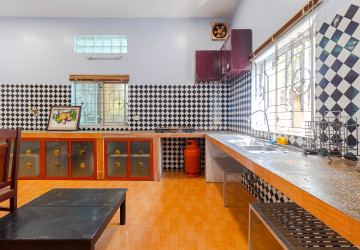 4 Bedroom House For Rent - Sala Kamreuk, Siem Reap thumbnail
