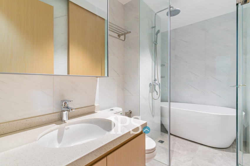 1 Bedroom Condo For Rent - Le Conde, BKK1, Phnom Penh