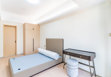 1 Bedroom Condo For Rent - Le Conde, BKK1, Phnom Penh thumbnail