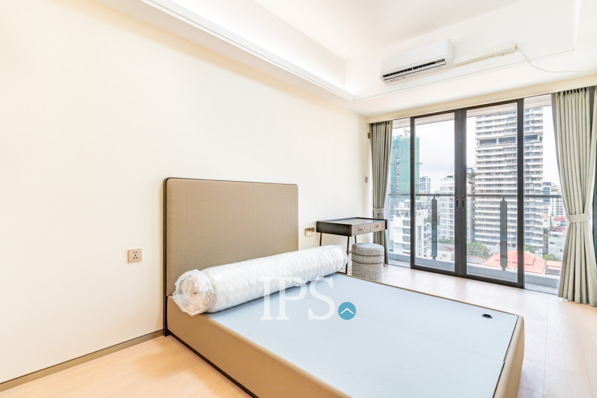 1 Bedroom Condo For Rent - Le Conde, BKK1, Phnom Penh