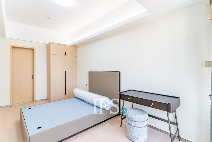 1 Bedroom Condo For Rent - Le Conde, BKK1, Phnom Penh