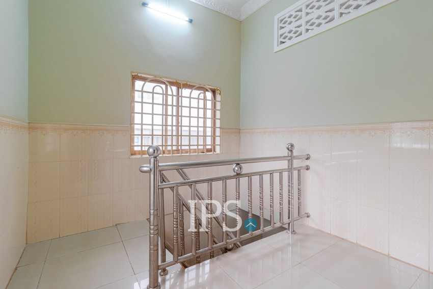 6 Bedroom House For Rent - Svay Dangkum, Siem Reap