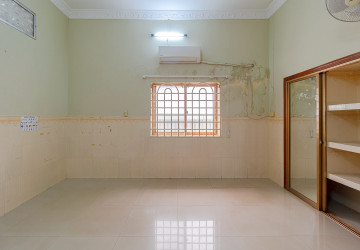 6 Bedroom House For Rent - Svay Dangkum, Siem Reap thumbnail