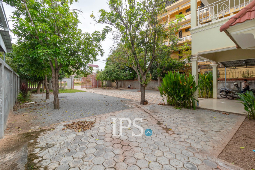 6 Bedroom House For Rent - Svay Dangkum, Siem Reap