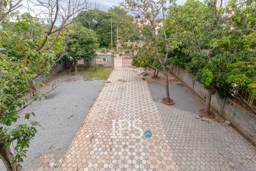 6 Bedroom House For Rent - Svay Dangkum, Siem Reap