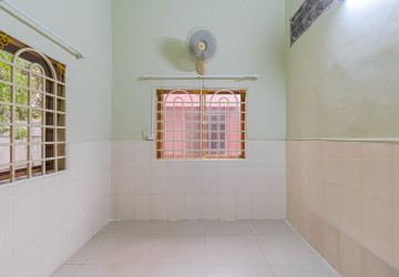 6 Bedroom House For Rent - Svay Dangkum, Siem Reap thumbnail