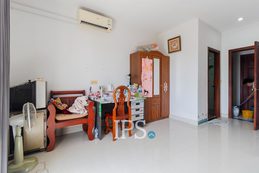 3 Bedroom Flat For Sale - Svay Dangkum, Siem Reap