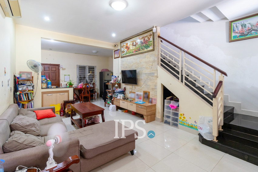 3 Bedroom Flat For Sale - Svay Dangkum, Siem Reap