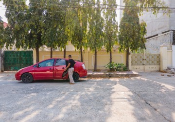 464 Sqm Land For Rent - Boeng Kak I, Phnom Penh thumbnail