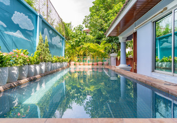 3 Bedroom Villa For Rent -Tonle Bassac, Phnom Penh thumbnail