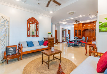3 Bedroom Villa For Rent -Tonle Bassac, Phnom Penh thumbnail
