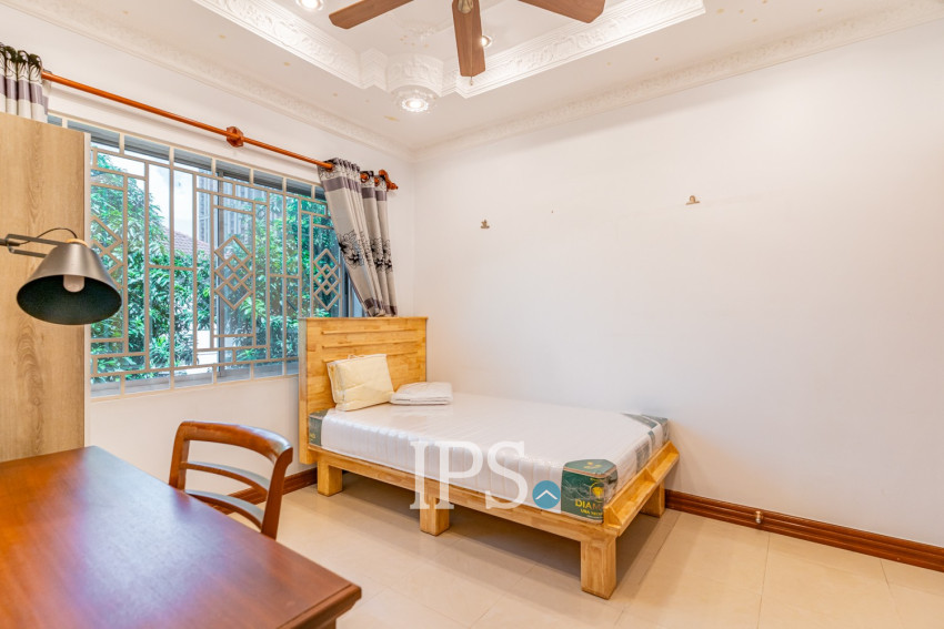3 Bedroom Villa For Rent -Tonle Bassac, Phnom Penh