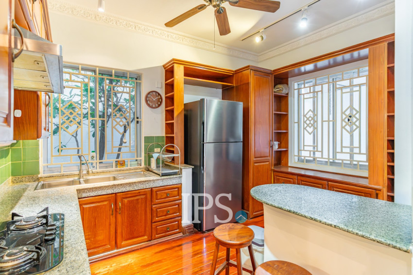 3 Bedroom Villa For Rent -Tonle Bassac, Phnom Penh
