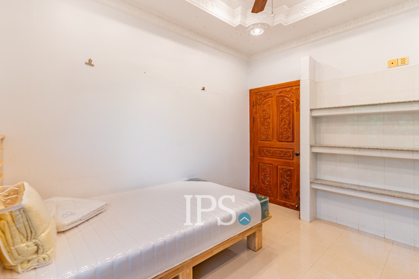 3 Bedroom Villa For Rent -Tonle Bassac, Phnom Penh