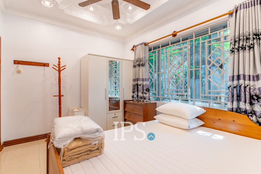 3 Bedroom Villa For Rent -Tonle Bassac, Phnom Penh