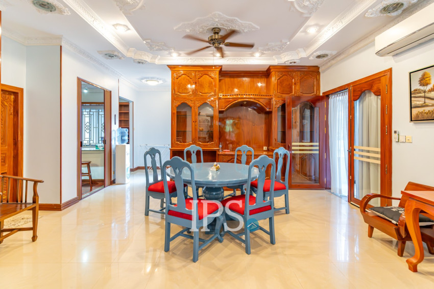 3 Bedroom Villa For Rent -Tonle Bassac, Phnom Penh