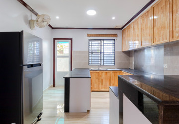 3 Bedroom House For Rent - Sala Kamreuk, Siem Reap thumbnail