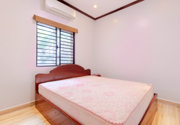 3 Bedroom House For Rent - Sala Kamreuk, Siem Reap thumbnail