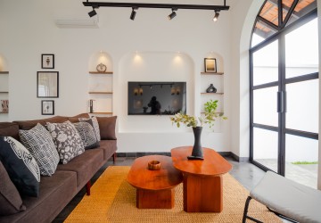 3 Bedroom Villa For Rent - Svay Dangkum, Siem Reap thumbnail