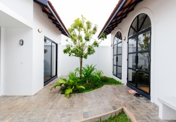 3 Bedroom Villa For Rent - Svay Dangkum, Siem Reap thumbnail