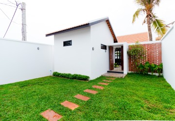 3 Bedroom Villa For Rent - Svay Dangkum, Siem Reap thumbnail