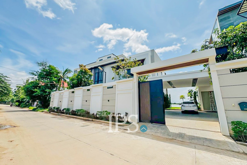 5 Bedroom Luxury Villa For Sale - Along Mekong River, Chroy Changvar, Phnom Penh