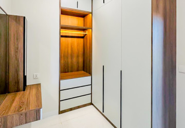 5 Bedroom Luxury Villa For Sale - Along Mekong River, Chroy Changvar, Phnom Penh thumbnail