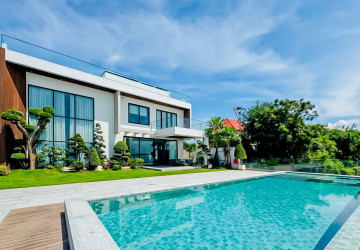 5 Bedroom Luxury Villa For Sale - Along Mekong River, Chroy Changvar, Phnom Penh thumbnail