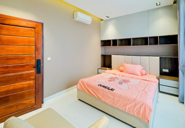 5 Bedroom Luxury Villa For Sale - Along Mekong River, Chroy Changvar, Phnom Penh thumbnail