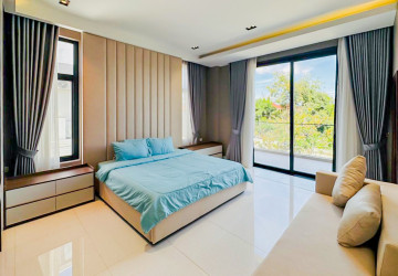 5 Bedroom Luxury Villa For Sale - Along Mekong River, Chroy Changvar, Phnom Penh thumbnail