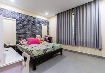 2-Villa Property with Swimming Pool for Sale - Svay Dangkum, Siem Reap thumbnail