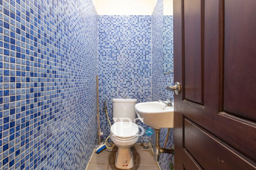 2-Villa Property with Swimming Pool for Sale - Svay Dangkum, Siem Reap