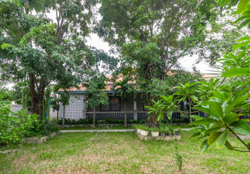 2-Villa Property with Swimming Pool for Sale - Svay Dangkum, Siem Reap thumbnail