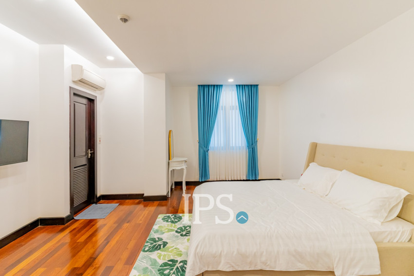 3 Bedroom Serviced Apartment For Rent - Wat Phnom, Phnom Penh