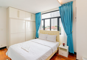 3 Bedroom Serviced Apartment For Rent - Wat Phnom, Phnom Penh thumbnail