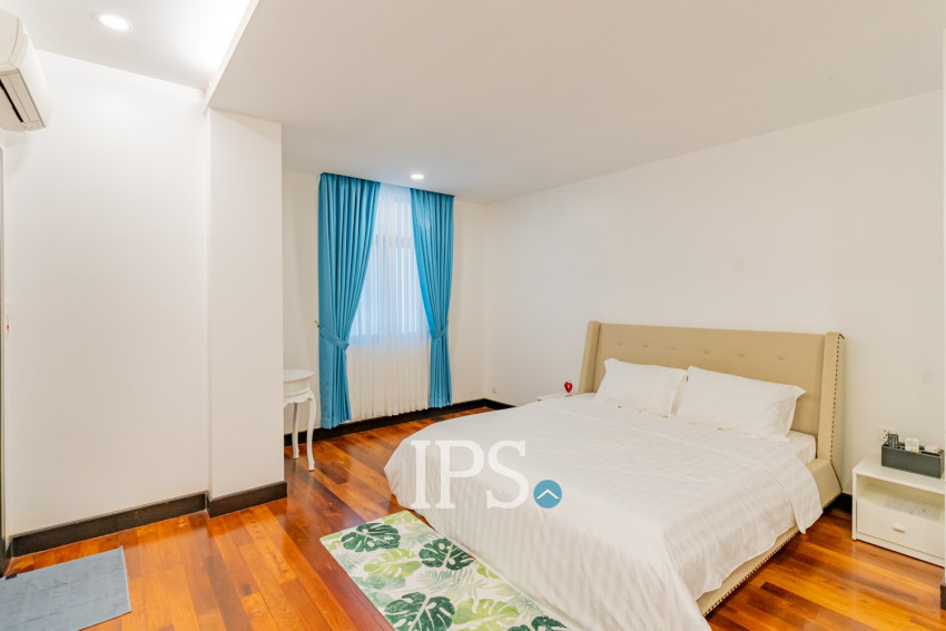 3 Bedroom Serviced Apartment For Rent - Wat Phnom, Phnom Penh