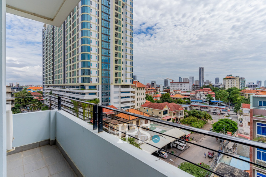 3 Bedroom Serviced Apartment For Rent - Wat Phnom, Phnom Penh