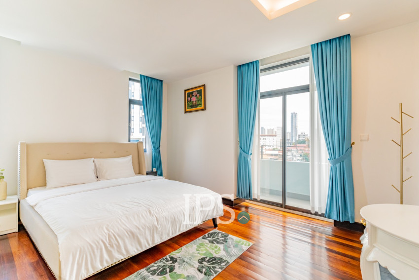 3 Bedroom Serviced Apartment For Rent - Wat Phnom, Phnom Penh