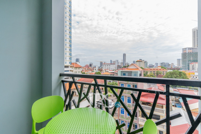 3 Bedroom Serviced Apartment For Rent - Wat Phnom, Phnom Penh