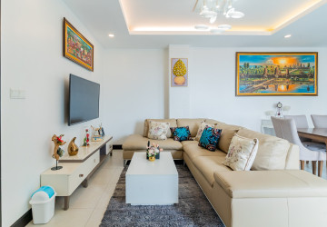 3 Bedroom Serviced Apartment For Rent - Wat Phnom, Phnom Penh thumbnail