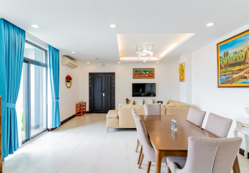 3 Bedroom Serviced Apartment For Rent - Wat Phnom, Phnom Penh thumbnail