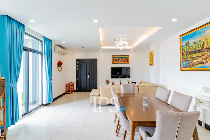 3 Bedroom Serviced Apartment For Rent - Wat Phnom, Phnom Penh