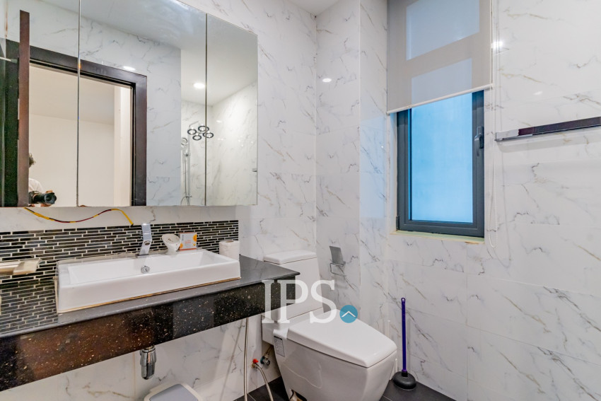 3 Bedroom Serviced Apartment For Rent - Wat Phnom, Phnom Penh