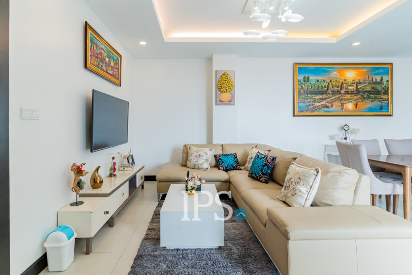 3 Bedroom Serviced Apartment For Rent - Wat Phnom, Phnom Penh