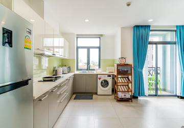 3 Bedroom Serviced Apartment For Rent - Wat Phnom, Phnom Penh thumbnail