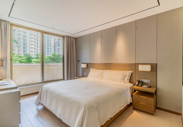 3 Bedroom Serviced Apartment For Rent - Srah Chak, Phnom Penh thumbnail