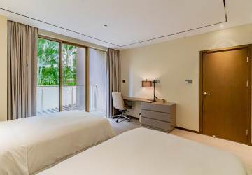 3 Bedroom Serviced Apartment For Rent - Srah Chak, Phnom Penh thumbnail